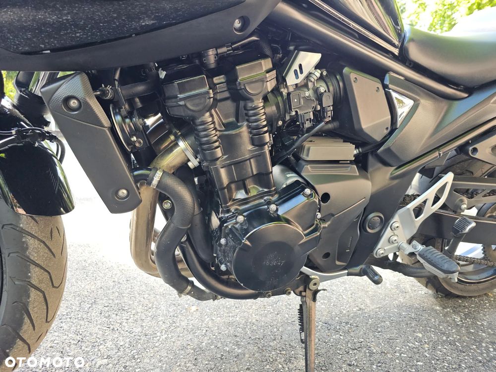 Suzuki Bandit - 4