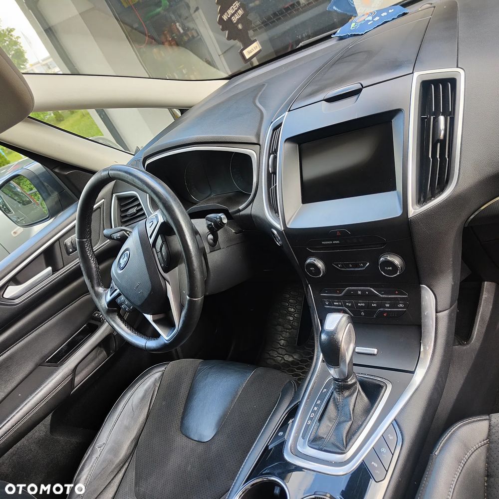 Ford S-Max 2.0 TDCi 4WD Titanium PowerShift - 9