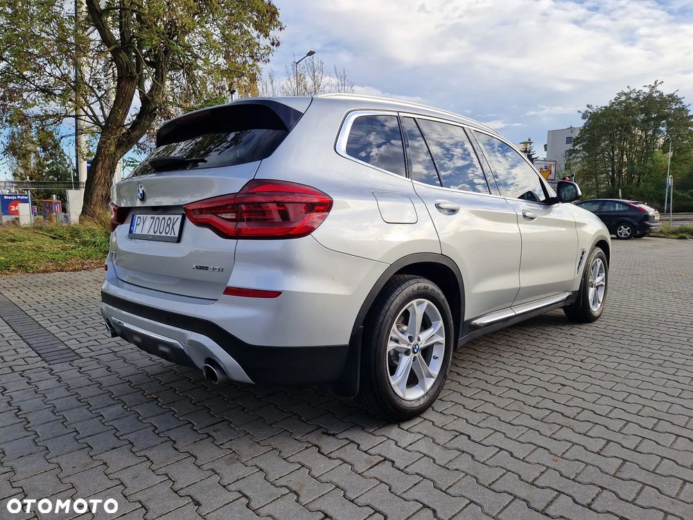 BMW X3 xDrive30i Luxury Line - 2
