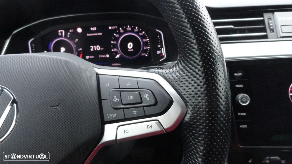 VW Passat Variant - 13