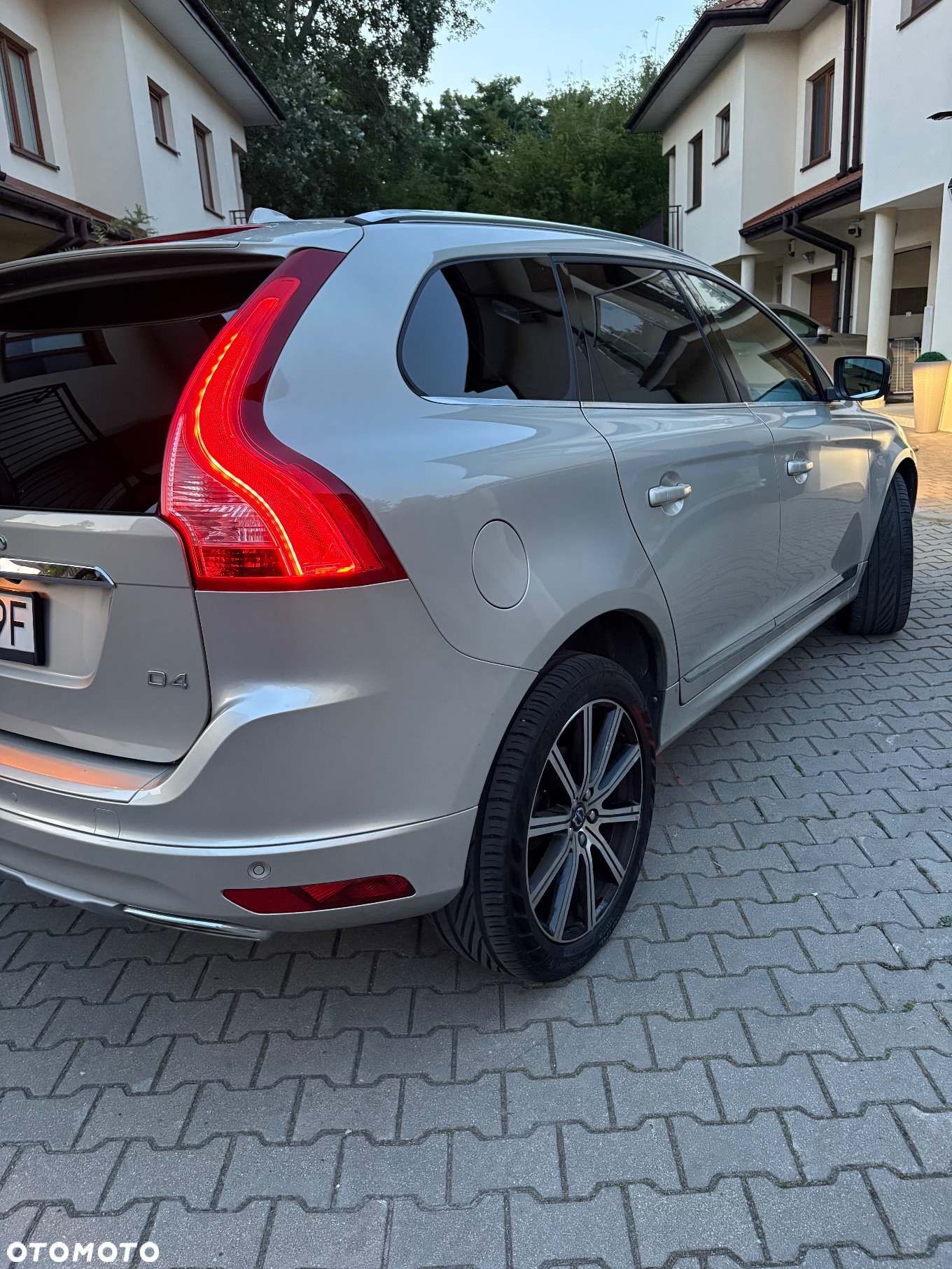 Volvo XC 60 D4 Drive-E Summum - 10