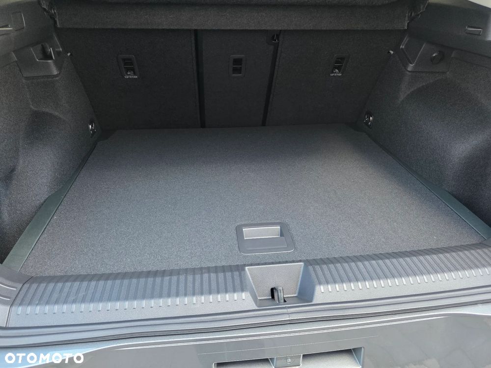 Volkswagen T-Roc 1.5 eTSI Style DSG - 26