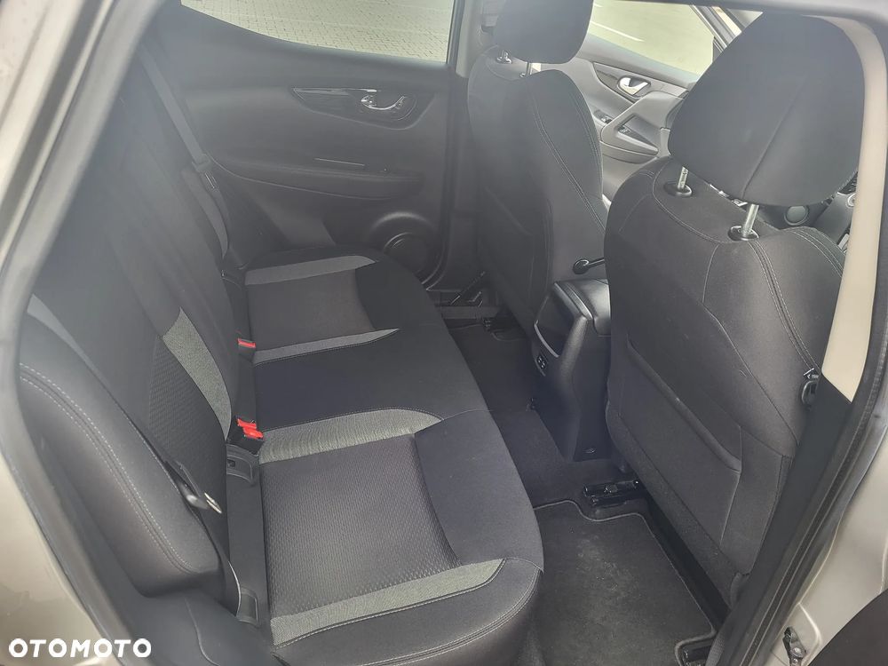 Nissan Qashqai 1.3 DIG-T N-Connecta - 13