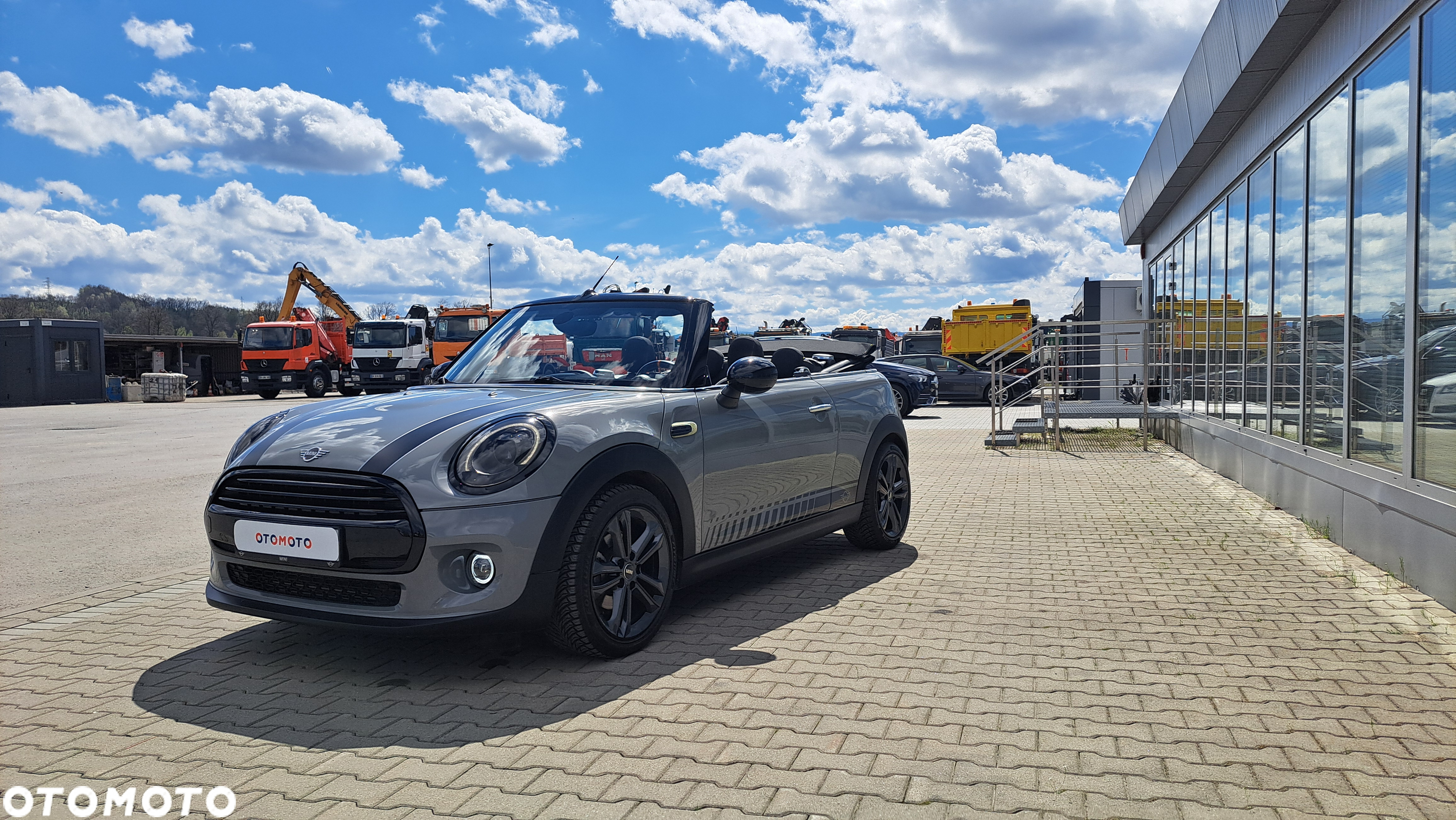 MINI ONE Cabrio Sidewalk Edition - 17