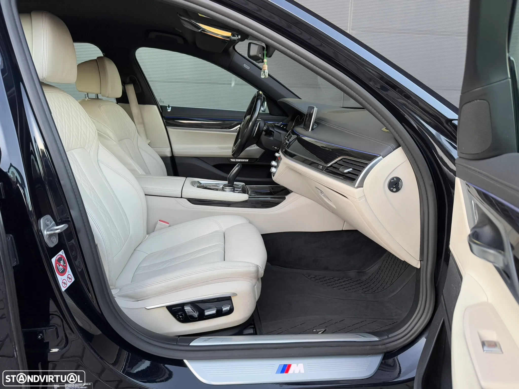 BMW 730 d Pack M - 14