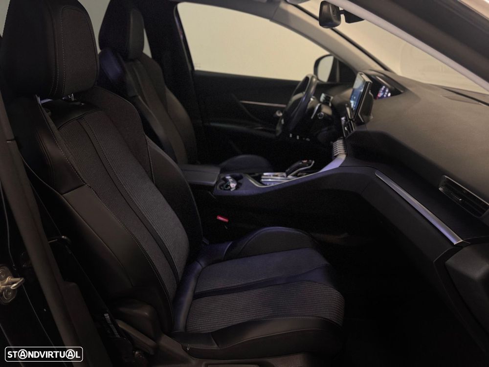 Peugeot 5008 1.5 BlueHDi Allure EAT8 - 9