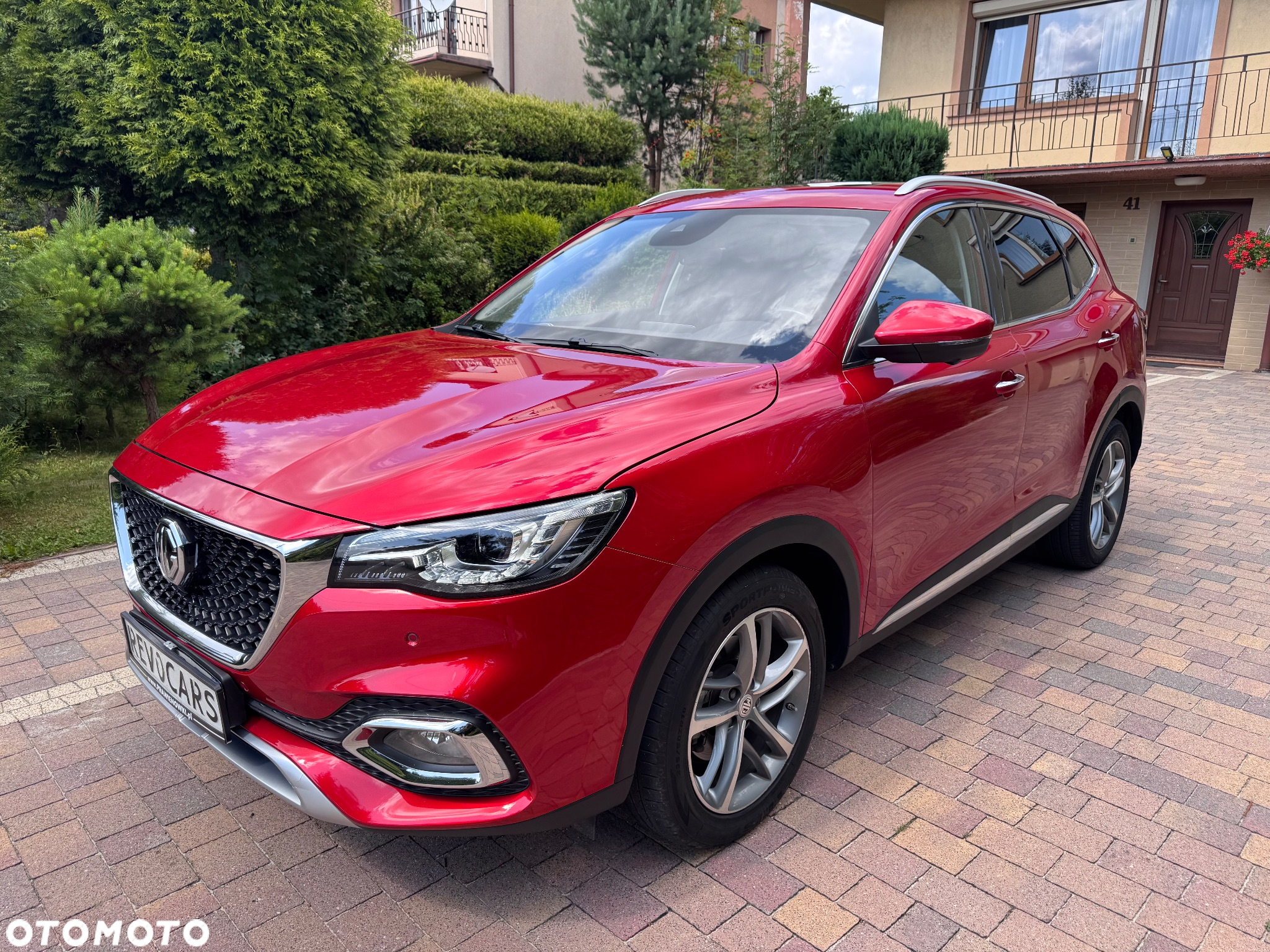 MG EHS 1.5T-GDI PHEV Luxury - 4