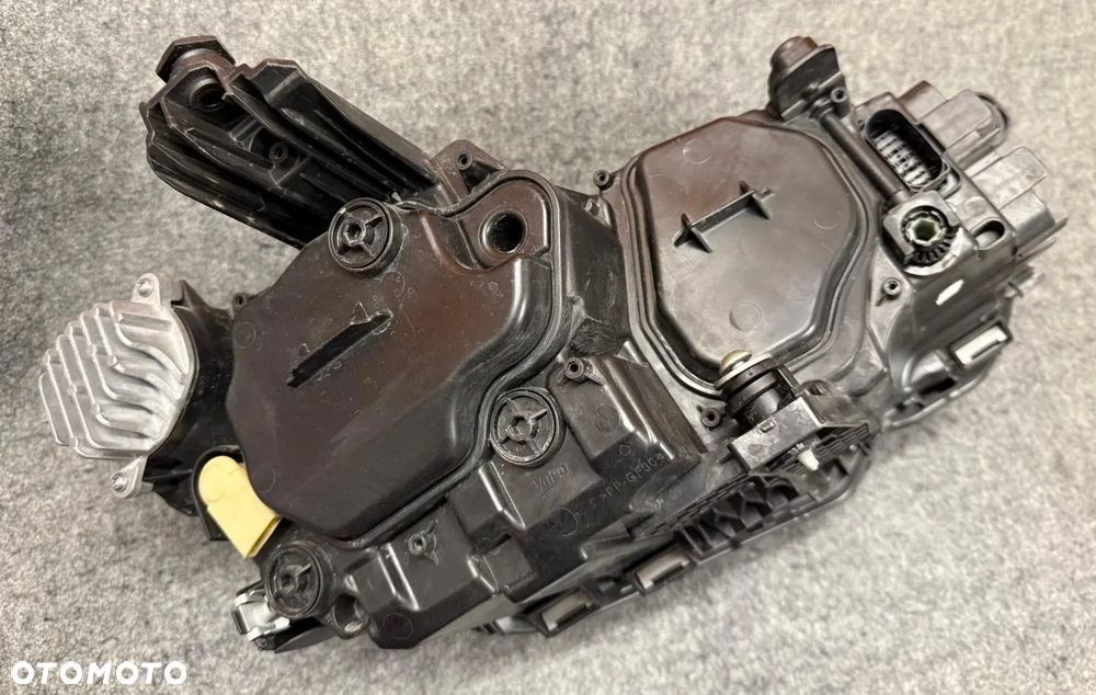 VW Passat B8 lift 2019-  Lampa przód przednia lewa FULL LED 3G1941081P IQ.LIGHT 3G1.941.081 P - 7