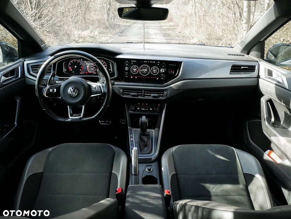 Volkswagen Polo 2.0 TSI OPF DSG GTI - 11