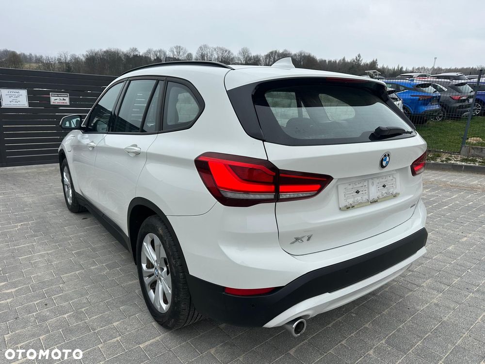 BMW X1 xDrive25e Business Edition - 6