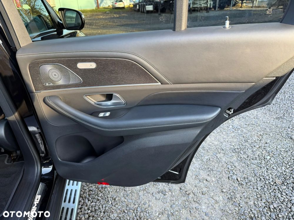 Mercedes-Benz GLE - 32