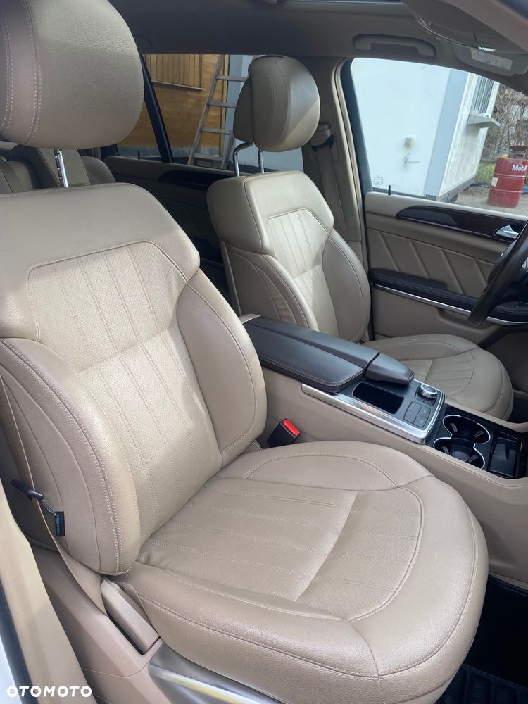 Mercedes-Benz GL 350 BlueTec 4-Matic - 5