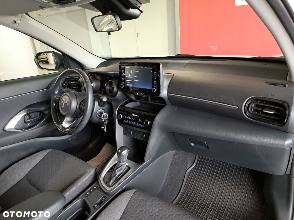 Toyota Yaris Cross Hybrid 1.5 Comfort - 17