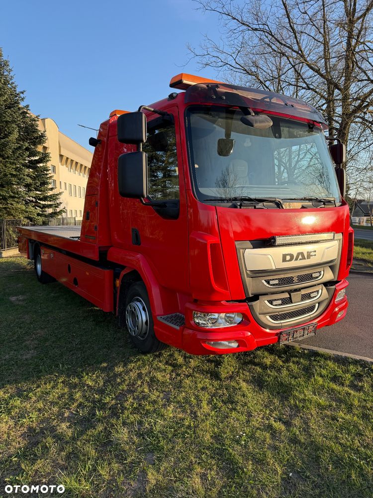 DAF LF 210 Pomoc drogowa laweta holownik widelec platforma hydrauliczna - 38