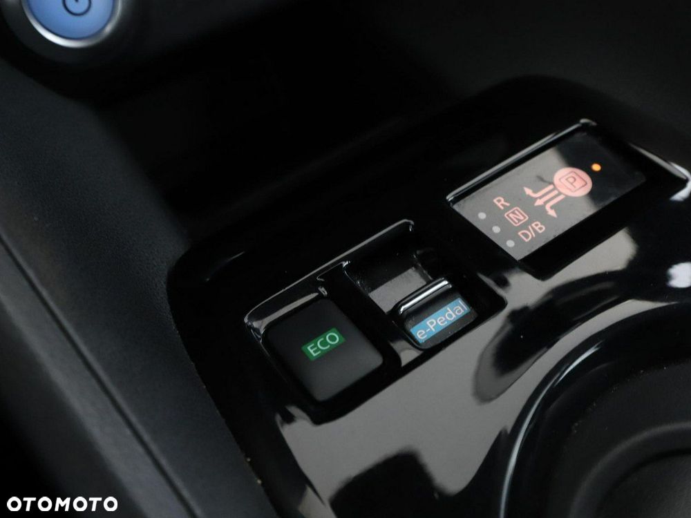 Nissan Leaf 40kWh Acenta - 32