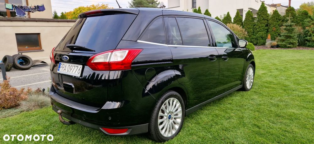 Ford Grand C-MAX - 9