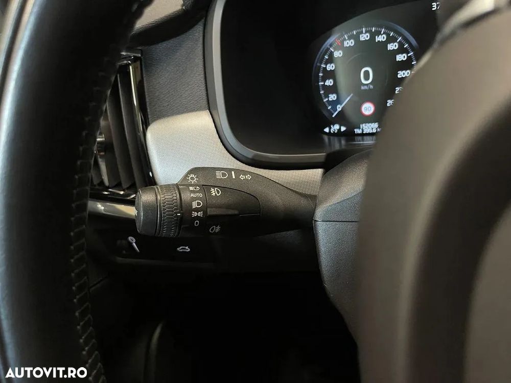 Volvo V90 V90CC B4 MHEV AT AWD Core - 27