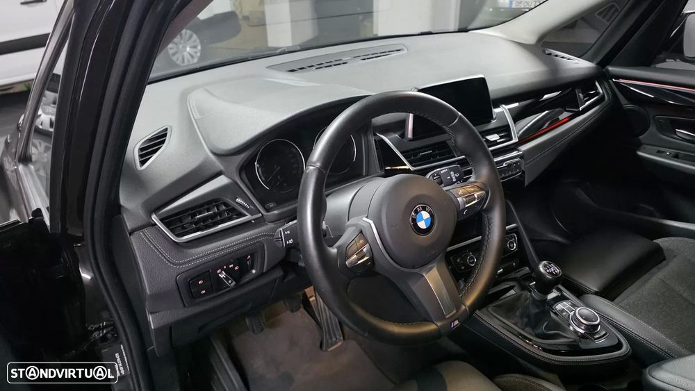 BMW 218 Gran Tourer i 7L Line Sport — fotografia 6