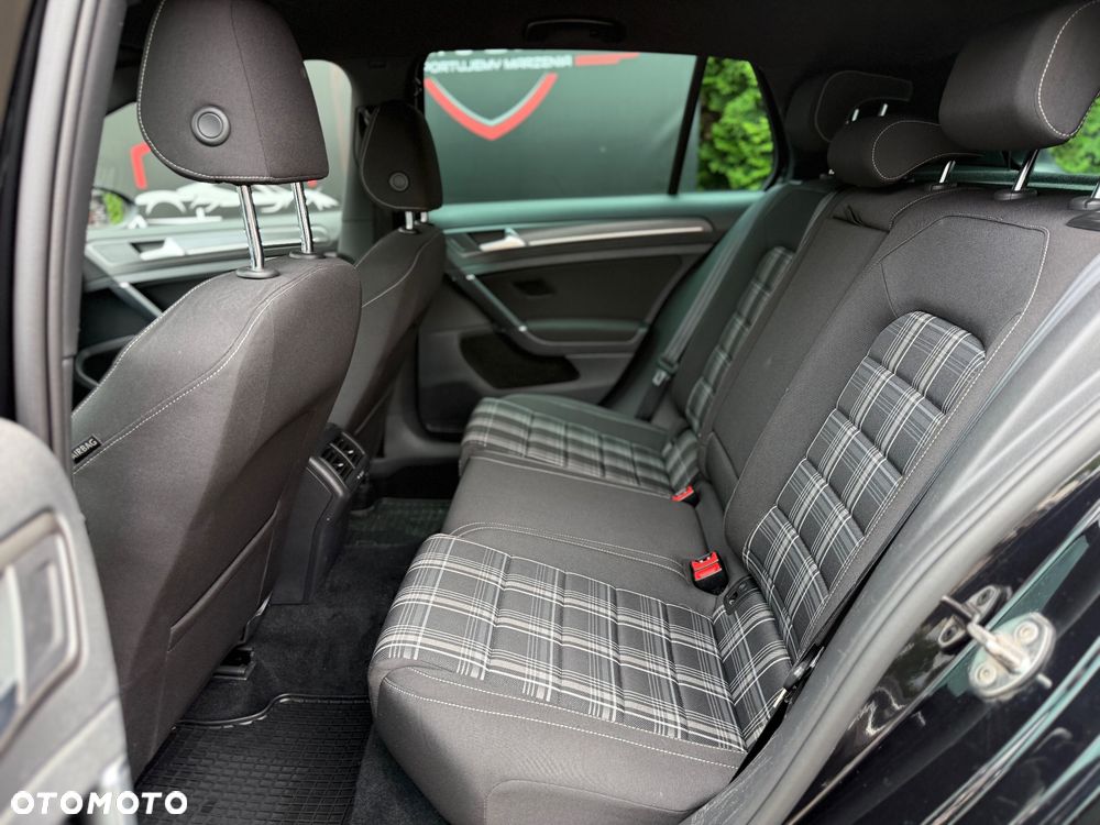 Volkswagen Golf GTD (BlueMotion Technology) - 35