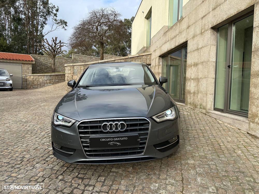 Audi A3 1.6 TDI Sport S tronic - 3