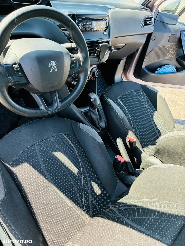 Peugeot 208 1.2 VTi Access - 8