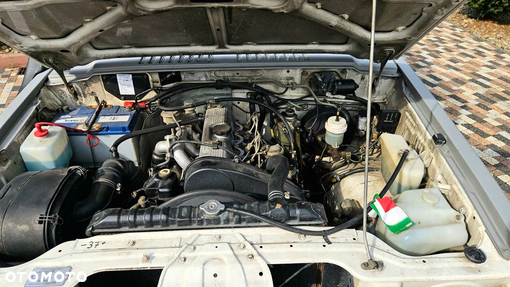 Mitsubishi Pajero 2.5 TDi - 13