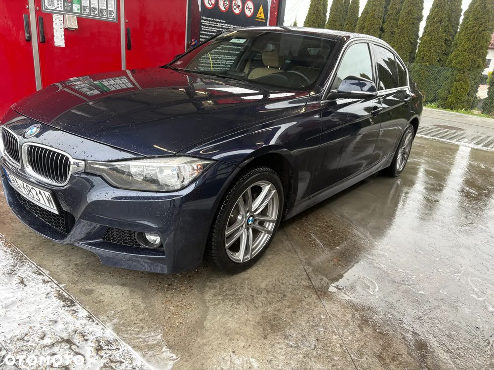 BMW Seria 3 330i - 4
