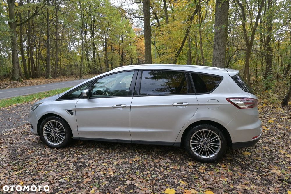 Ford S-Max - 10