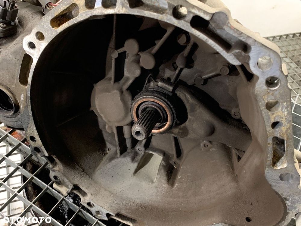 SKRZYNIA BIEGÓW - 449.00 PLN - TOYOTA YARIS (_P1_) 1999 - 2005 1.4 D-4D (NLP10_) 55 kW [75 KM] olej - 6