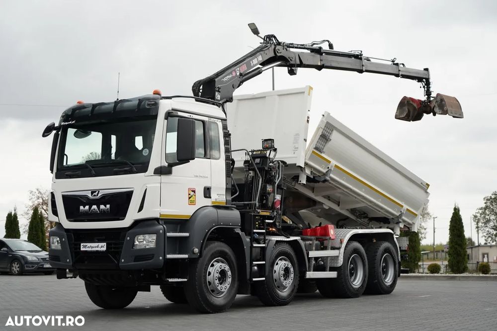 MAN TGS 35.420 / 8x4 / BASCULĂ CU DOUĂ LATE / HIDRODECKER / BORDMATIC + HDS HIAB 148 B-3 / Rază de acțiune 10 m / / GRAPPLE / NAVI - 1