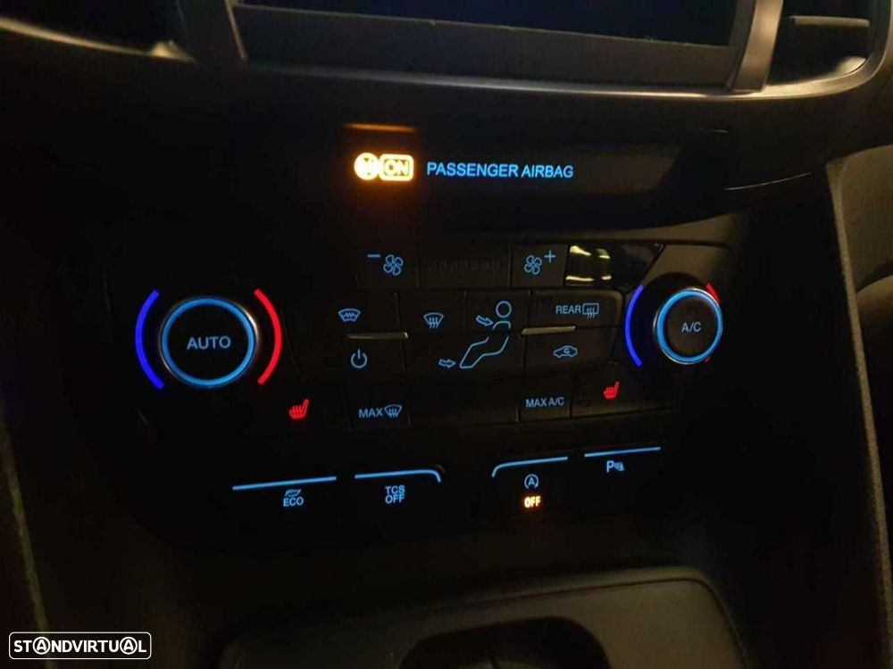 Ford Transit Connect - 14