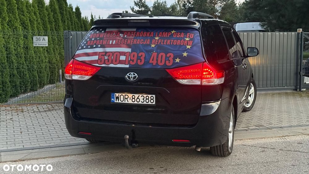 Toyota Sienna 3.5 V6 - 14