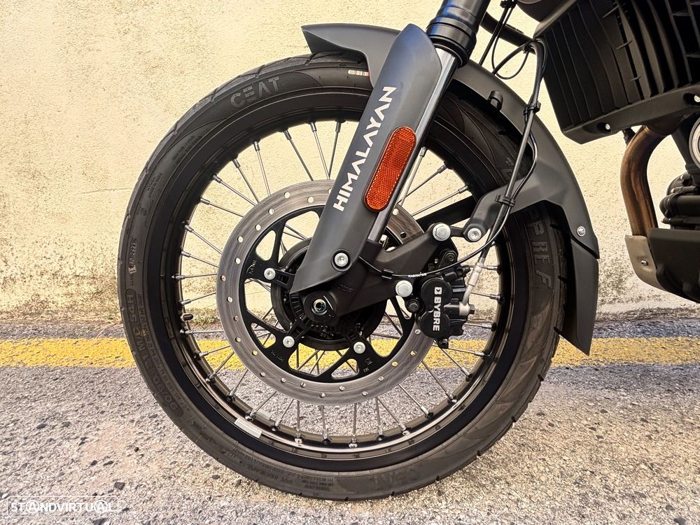 Royal Enfield Himalayan 450 - 8