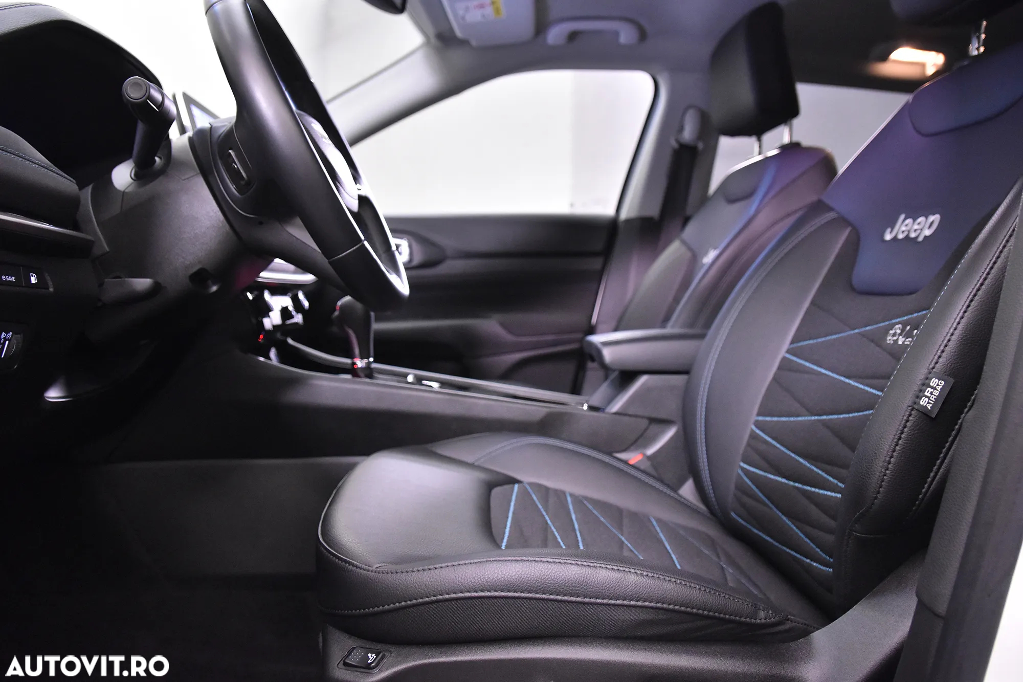 Jeep Compass - 23