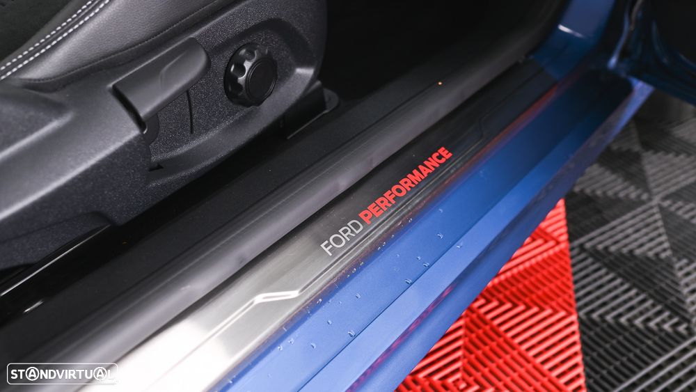Ford Fiesta 1.5 EcoBoost S&S ST X - 40