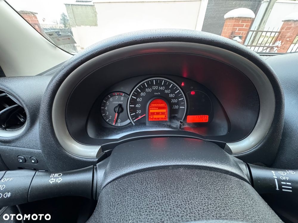 Nissan Micra 1.2 Visia First - 25