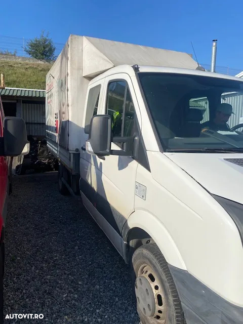 Volkswagen Crafter - 2