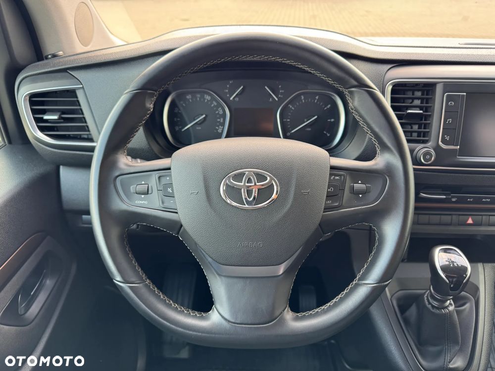Toyota Proace Verso - 23