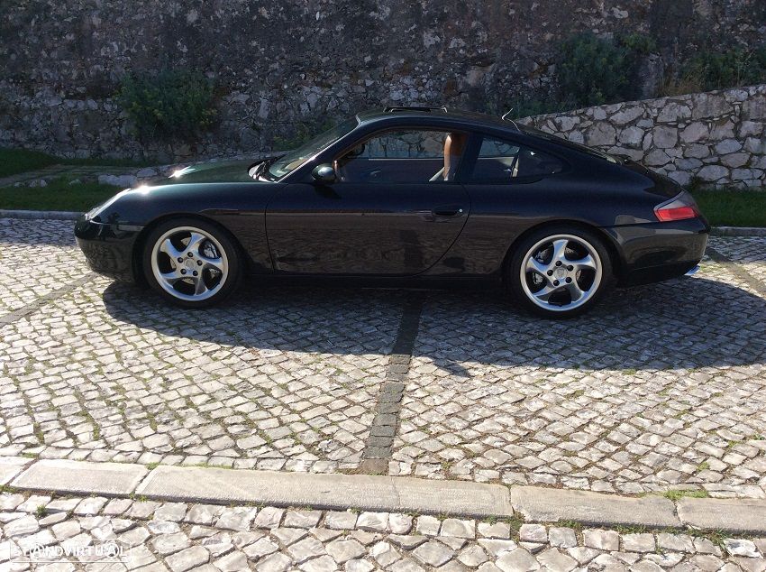 Porsche 911 (996) Carrera 4 Coupé - 7