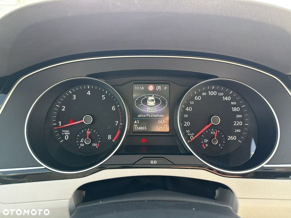 Volkswagen Passat 2.0 TSI Elegance DSG - 27