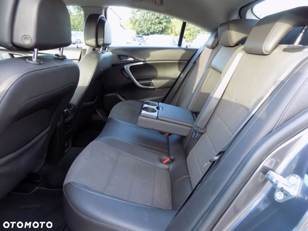 Opel Insignia - 8