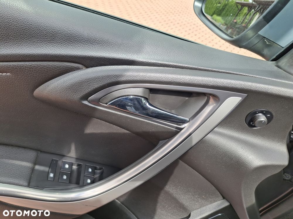 Opel Astra 1.7 CDTI Cosmo - 12