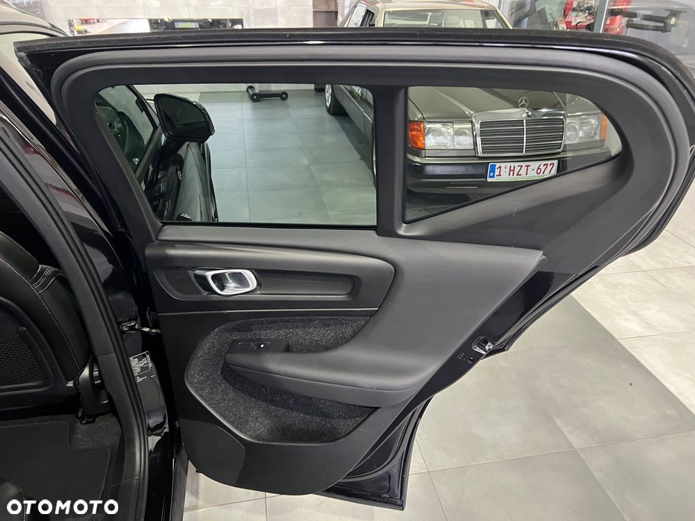 Volvo XC 40 D3 R-Design - 28