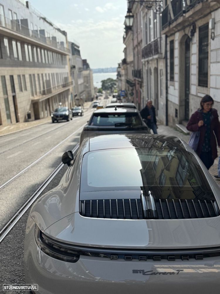 Porsche 911 (992) Carrera T - 8