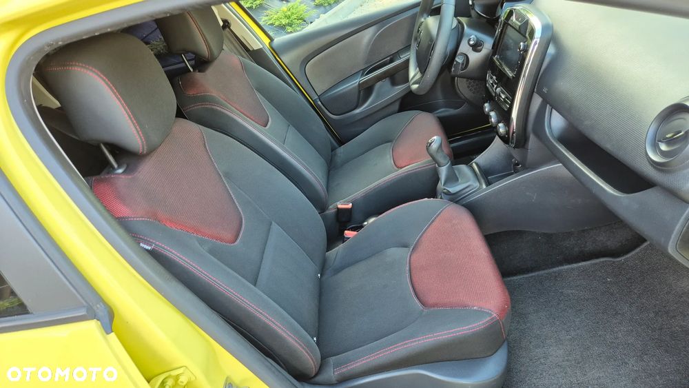Renault Clio - 27