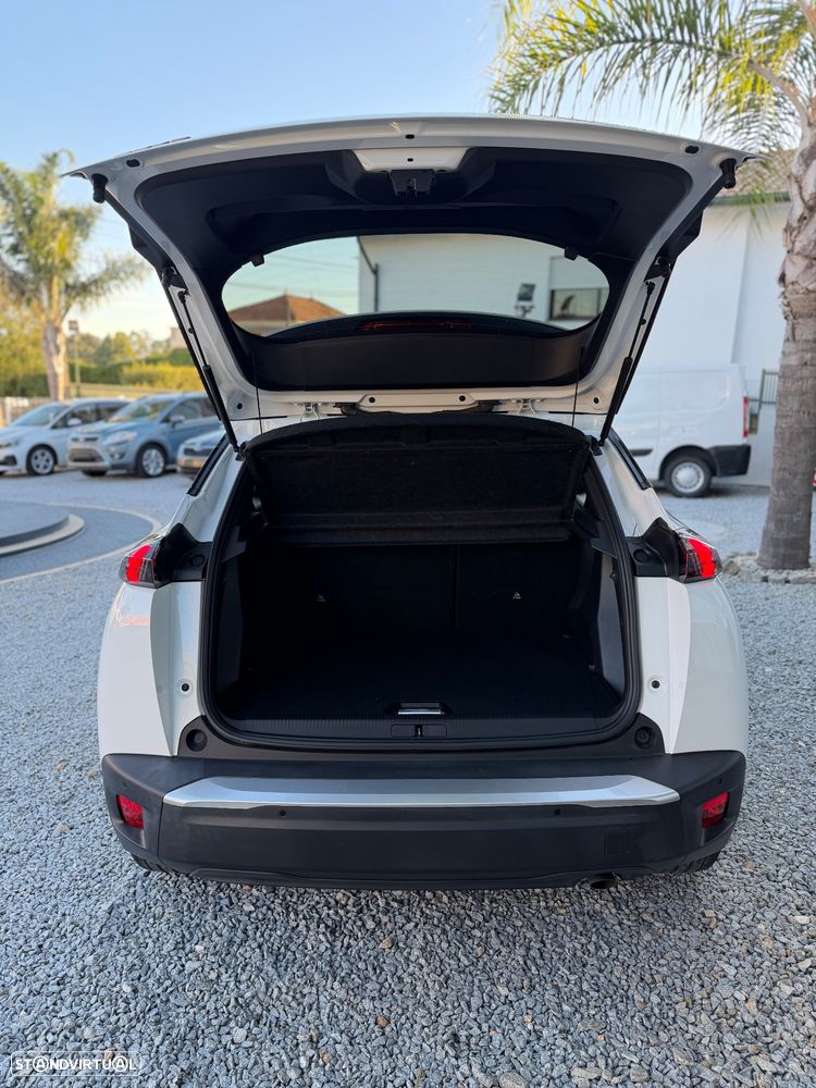 Peugeot 2008 1.2 PureTech Allure - 31