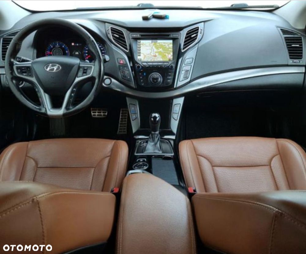 Hyundai i40 Kombi 1.7 CRDi DCT Premium - 12