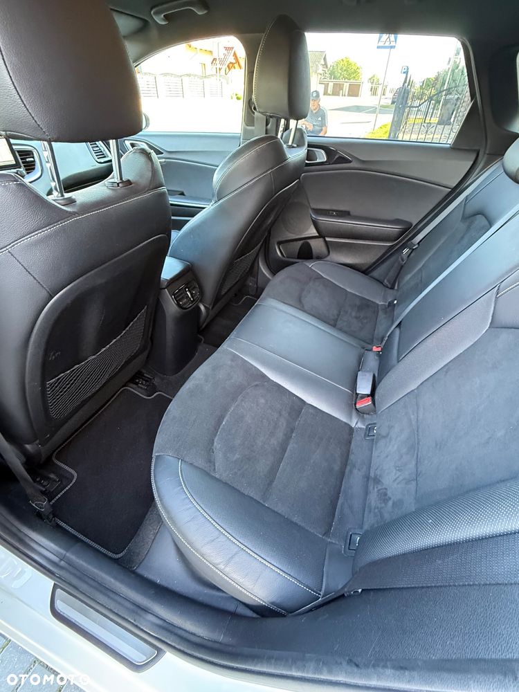Kia Ceed 1.5 T-GDI GT-Line - 11