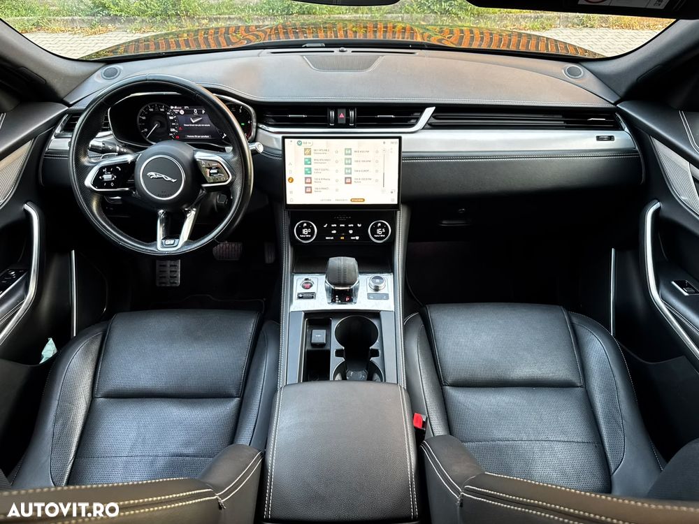 Jaguar F-Pace - 6