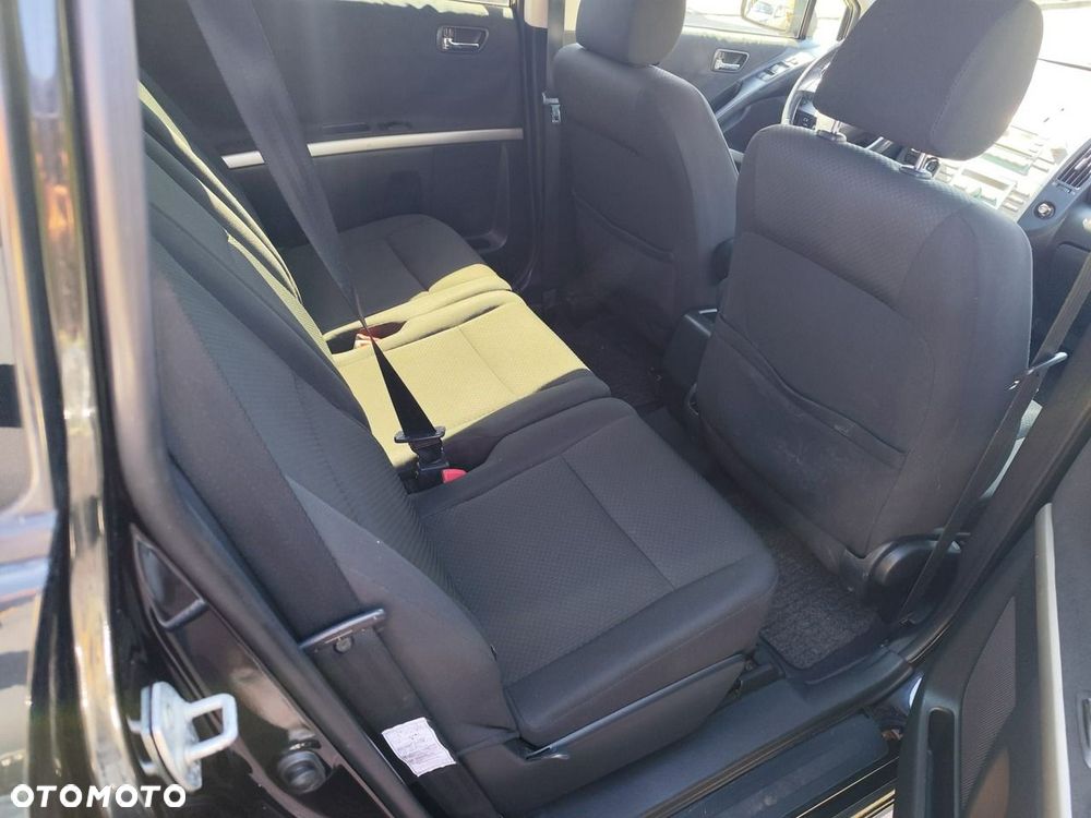 Toyota Corolla Verso - 22